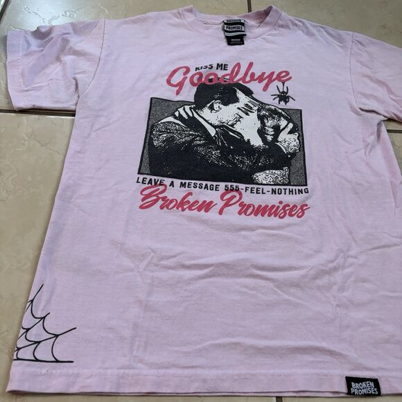 BROKEN PROMISES MELT AWAY Kiss Me Goodbye PINK SHIRT SIZE MEDIUM 100% Cotton - Picture 2 of 10
